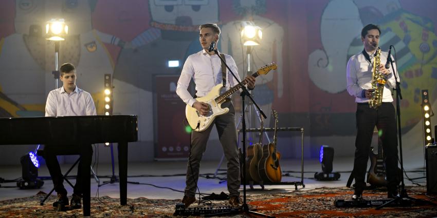 Künstler der Woche: Hello Grand