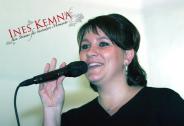 Sängerin Ines Kemna verzaubert ihr Publickum mit ihrem Gesang