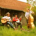 Emanuel, Dominik und Bernd bilden das rockige Acoustic-Trio "on the run".