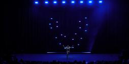Indoor Drohnenshow buchen für Event, Lichtfest, Feier Drohnenshow buchen (Indoor/Outdoor)