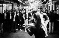 DJane/DJ mit E-Violine