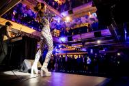 DJane/DJ mit E-Violine