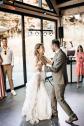 DJ Chris Rotter beim Hochzeitstanz von Carina & Andre. Foto: @lisasmoments_ DJ Chris Rotter