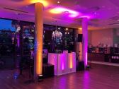 Aufbau DJ Oliver mit Ambientebeleuchtung DJ Oliver Hochzeit Discjockey Frankfurt