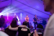 69 Shotz auf der Kirmes in Raeren – Liveband und Publikum 69 Shotz