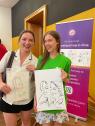 Beste Stimmung am Messestand garantiert Schnellzeichnerin Nina