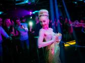 Burlesque Berlin - Champagnerglasshows by Miss Jane Johnson