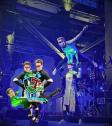 Futuristic Artistic mit Laser und Hooverboards Jim & John – Acrobatic Show Actors