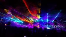 Faszinierende Laserfarben und Leisstungsauswahl. Individuell programmiert Lasair Lasershow