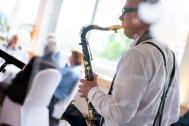 Private Feier DJ & Saxophonist Mikel