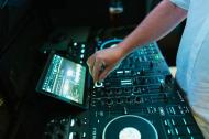 DJ Adam – Hochzeiten & Events DJ Adam – Hochzeiten & Events