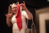 Artistin und Zauberin Miss Edith