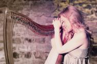 Saja - Hochzeitssängerin mit Harfe &amp; Herz (Gesang &amp; Harfe)