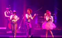 Weihnachtsband und 20er Jahre Band