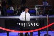 JIANDO JIANDO