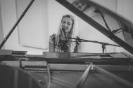 Christina Meißner Gesang& Piano Christina Meißner Gesang& Piano