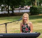 Christina Meißner Gesang& Piano Christina Meißner Gesang& Piano