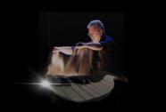 Sandmaler und Musiker Urs Rudin