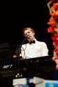 Janis am Piano und Gesang Sounds of Entertainment