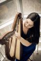 Michelle Cojocaru -  Gesang, Gitarre, kleine Harfe &amp; Klavier 