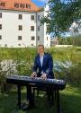 Christian Kirschstein Pianist & Sänger Christian Kirschstein Pianist & Sänger