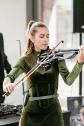 DJ mit Violine