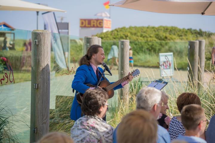 Dorian Amon Eventpeppers Zij hadden tevens de leiding over het koor. dorian amon eventpeppers