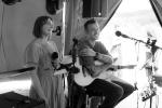Nadine Williams|mit Gitarrenbegleitung