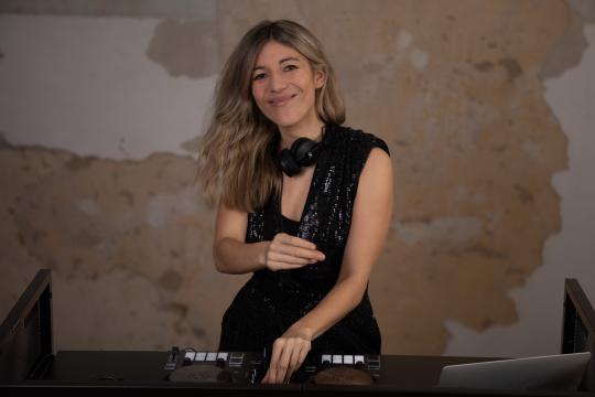 DJane Dew | Sängerin & DJ