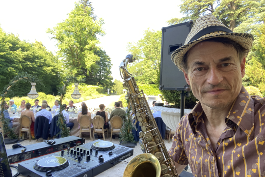 DJ & Sax