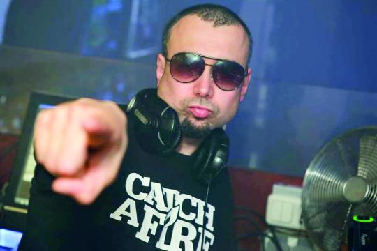 DJ COSMIN