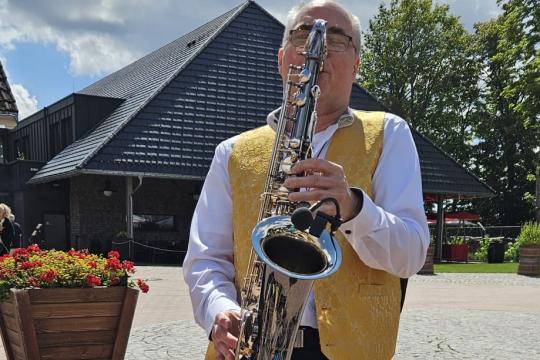 Klaus Live - Keys Vocal Sax Klaus Live - Keys Vocal Sax