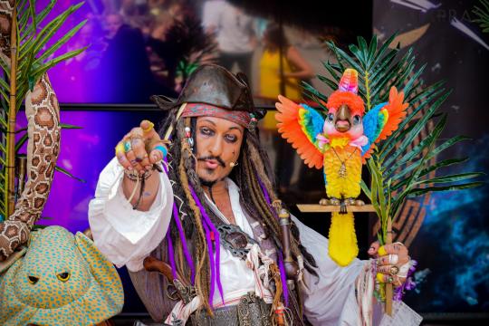 KINDER-ABENTEUER-SHOWS bei ERIK KOEHLER KINDER-ABENTEUER-SHOWS bei ERIK KOEHLER