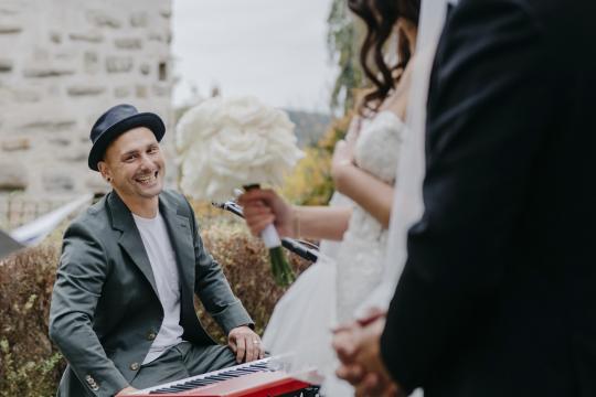 Herzklang.live I Hochzeits- & Eventsänger