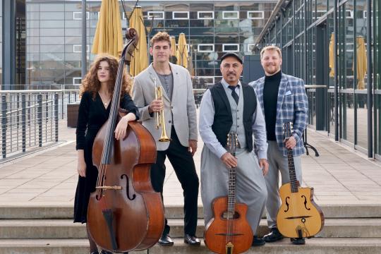 Bistro Manouche & Gypsy Jazz Quartett Bistro Manouche & Gypsy Jazz Quartett