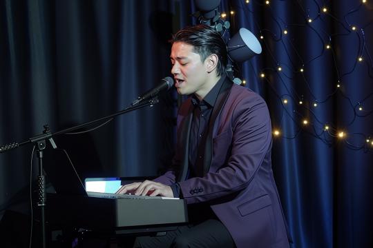 Romeo Sciacovelli - Sänger & Piano