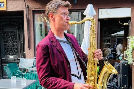 event saxophonist