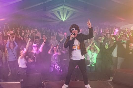 Double Show im Stil von Mickie Krause Double Show im Stil von Mickie Krause