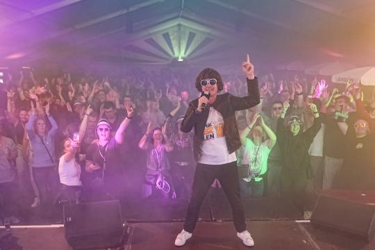 Double Show im Stil von Mickie Krause