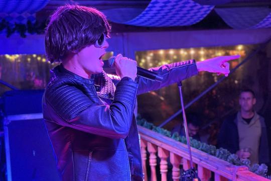 Double Show im Stil von Mickie Krause