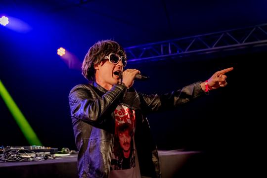 Double Show im Stil von Mickie Krause Double Show im Stil von Mickie Krause