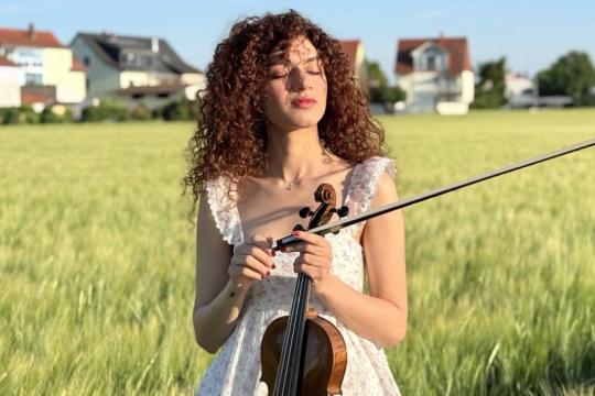 Dorsa Riazi