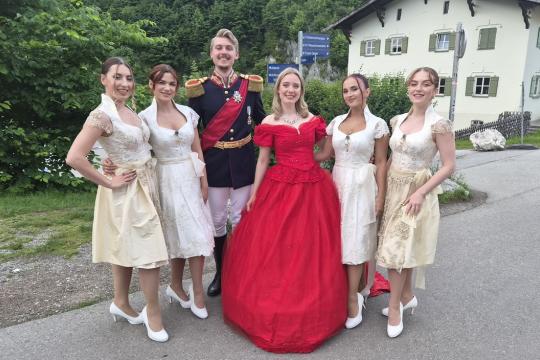 Bayerische & Oktoberfest Show - Bavariaa