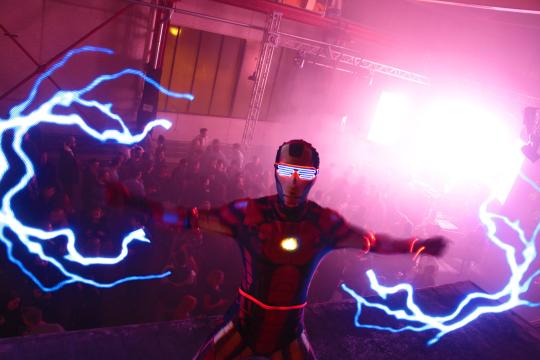 Feuerfuchs - Feuershows & LED-Shows