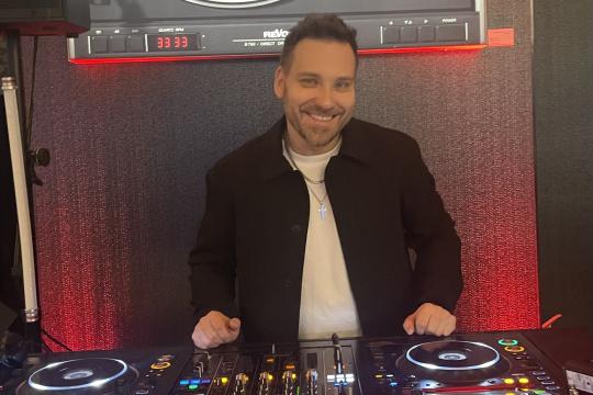 Simon Novsky Simon Novsky