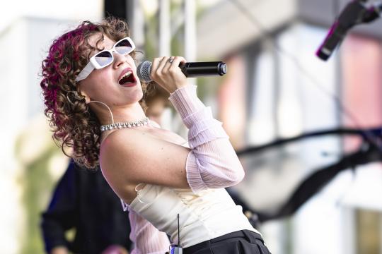 Lizi & the Friendz Lizi & the Friendz