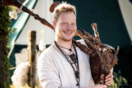 Roxinom der Spielmann Roxinom der Spielmann