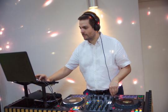 DJ Caly Phornia