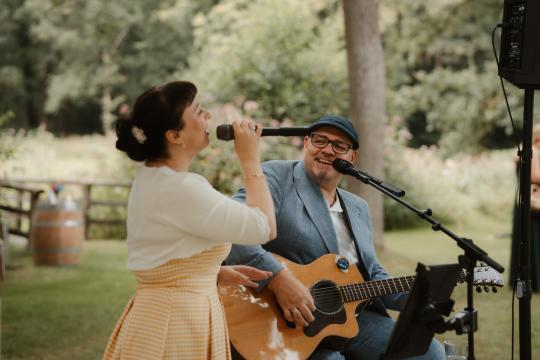 CarryMe - Akustik Duo (1xGit., 2xGesang) CarryMe - Akustik Duo (1xGit., 2xGesang)