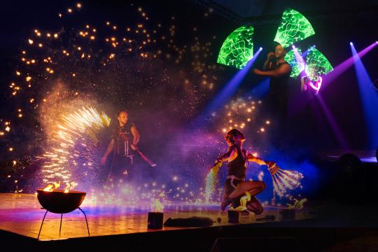 Flamba Feuershow und Lichtshow